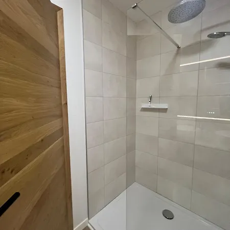 Appartamento Prestiges I Draps&ménage Inclus I Parking Privé